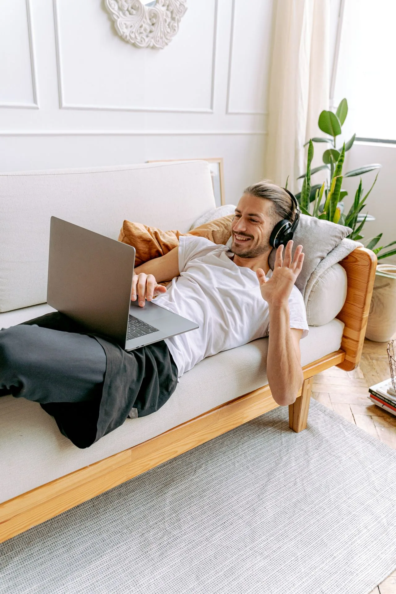 Private Spanish class for an expat in a Miraflores apartment
